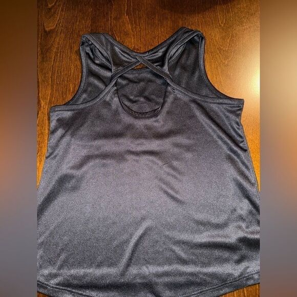 Bundle of 2- Girls tank top - 4T- NWT - Picture 2 of 7